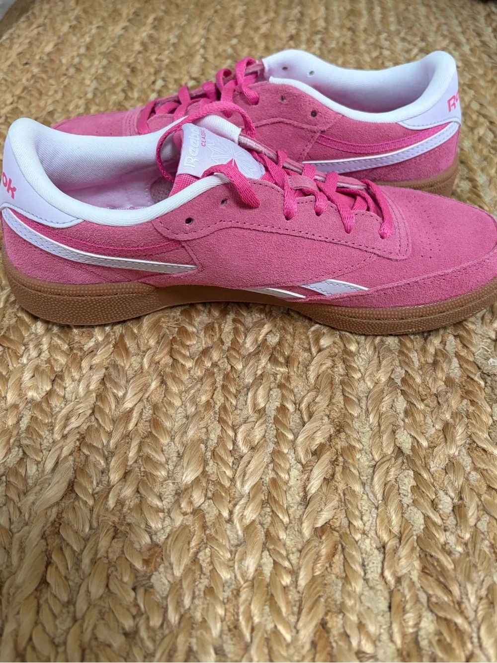 Reebok classic low